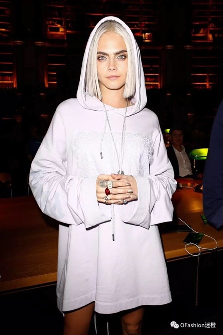 FENTY PUMA 又出话题性单品,第三双拖鞋发售!