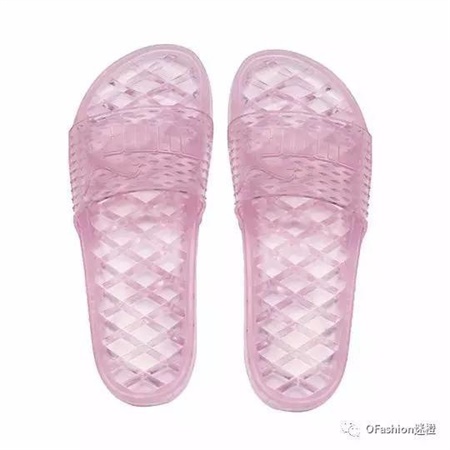 FENTY PUMA 又出话题性单品,第三双拖鞋发售!