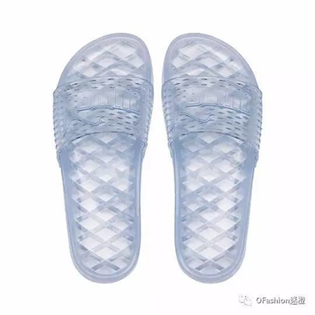 FENTY PUMA 又出话题性单品,第三双拖鞋发售!